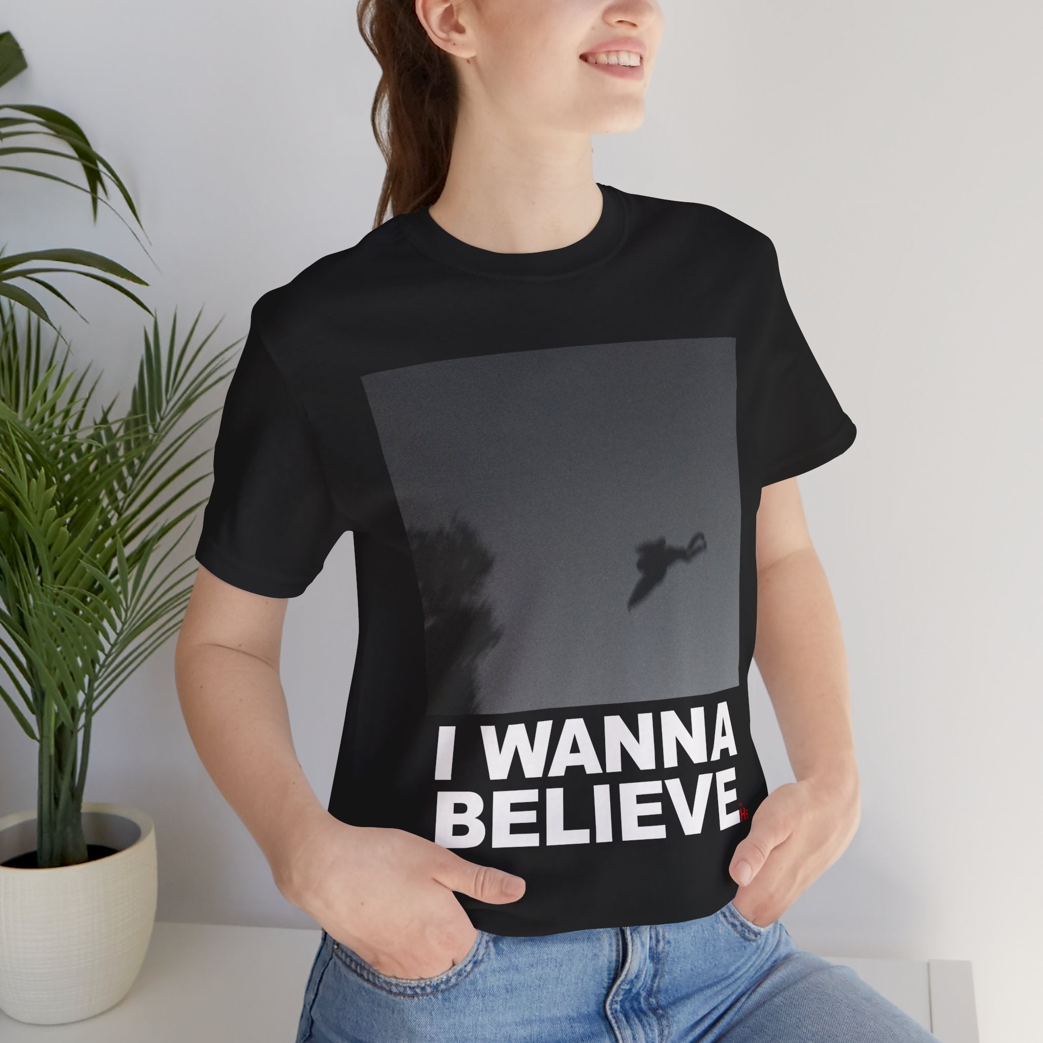 I Believe In Mothman - I Wanna Believe - Cryptid Tee